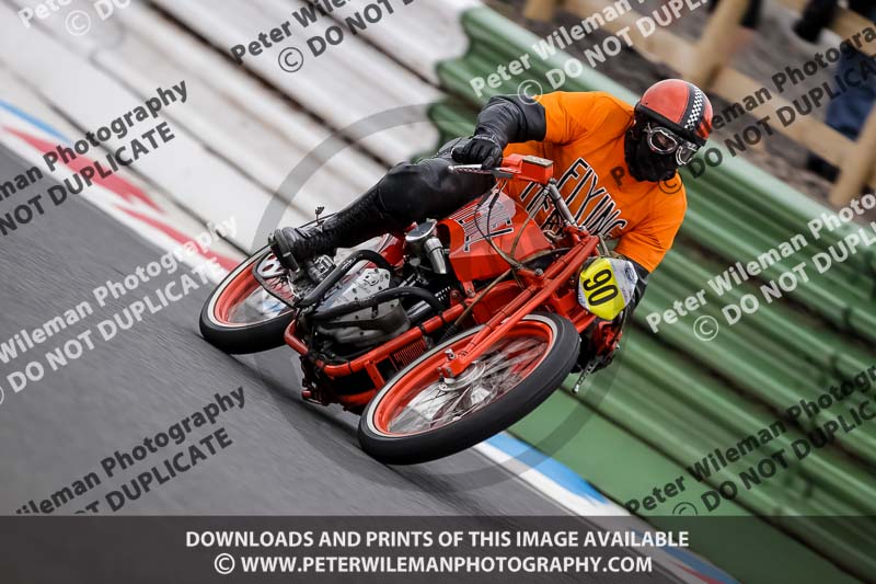 Vintage motorcycle club;eventdigitalimages;mallory park;mallory park trackday photographs;no limits trackdays;peter wileman photography;trackday digital images;trackday photos;vmcc festival 1000 bikes photographs
